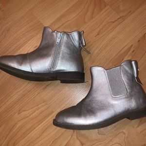 Cat & Jack Silver Booties 12